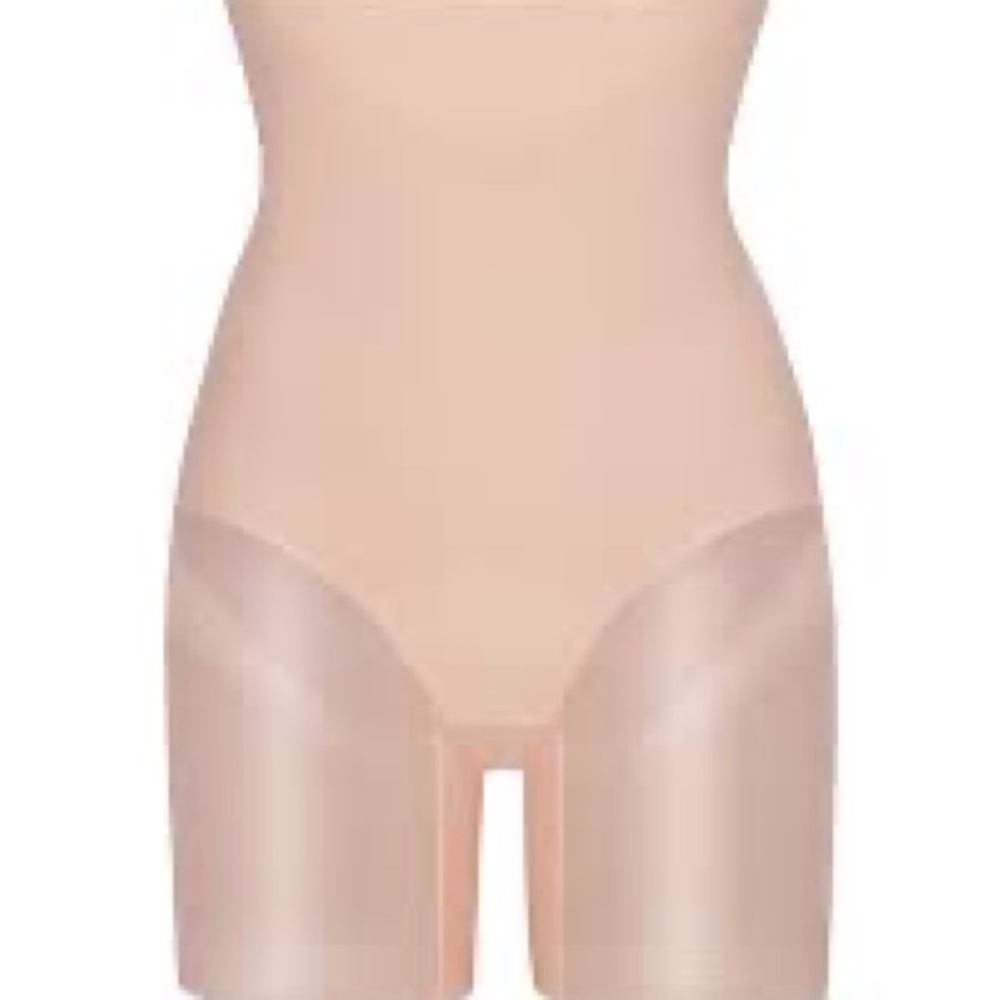 Honeylove SuperPower Short in Rose Tan